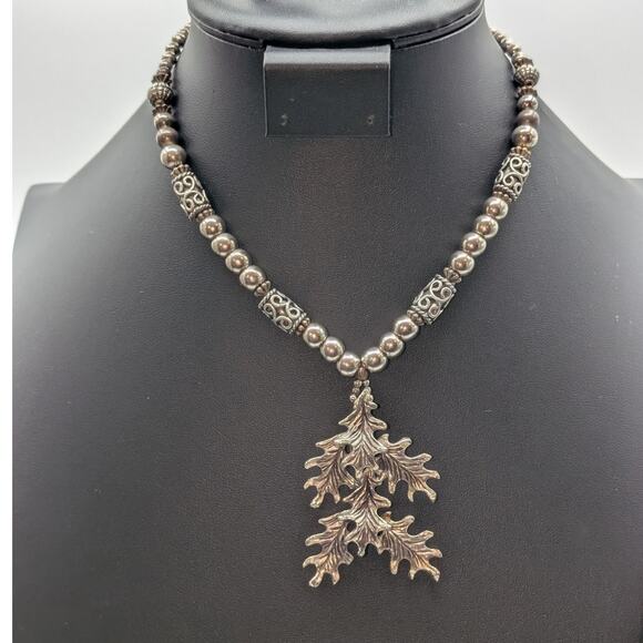 Vintage Silver Tone Bali Bead Layered Leaf Pendant Necklace W/ Hook Clasp - Picture 6 of 6